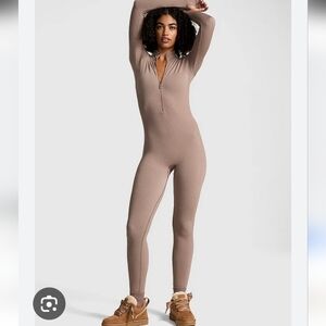 PINK Victoria's Secret 1/2 Zip Jumpsuit in Taupe Sz.M NWT